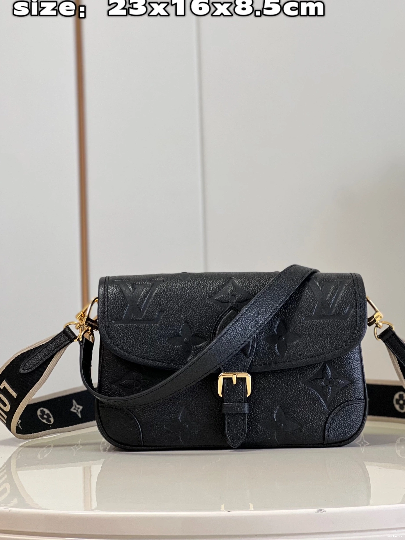 WIS VUITTON LOUIS Nano Diane 0804